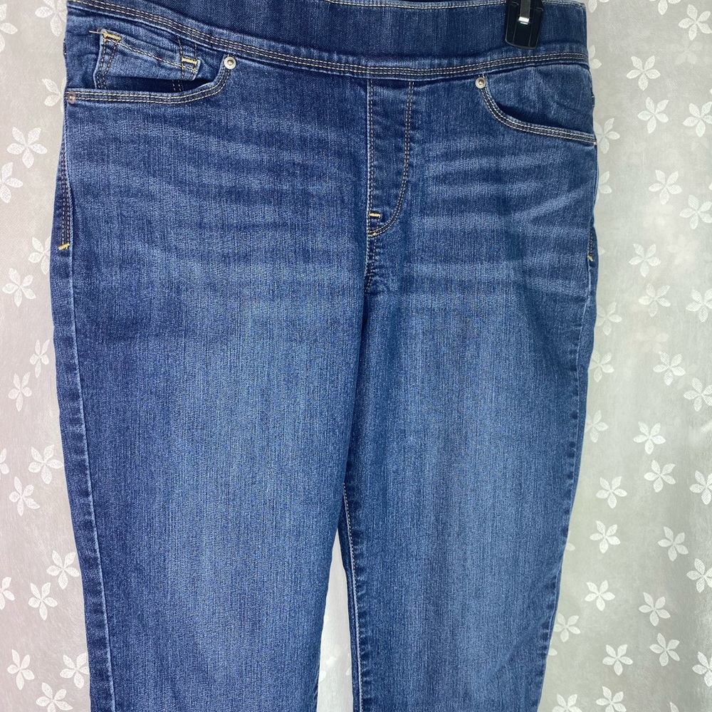 Levi’s - Picture 2 of 5